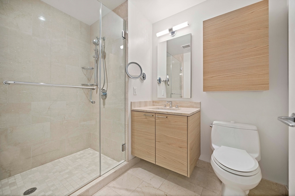 1 Franklin Street, Unit 1004 Boston, MA 02110 - Photo 23 of 40