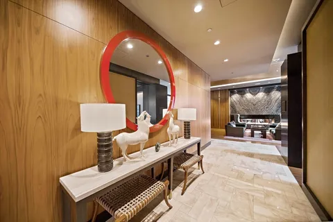 $1,600,000 | 1 Franklin Street, Unit 1004, Boston, MA 02110