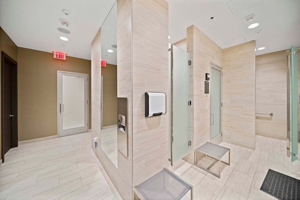 1 Franklin Street, Unit 1004 Boston, MA 02110 - Photo 36 of 40