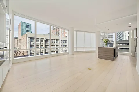 $1,600,000 | 1 Franklin Street, Unit 1004, Boston, MA 02110