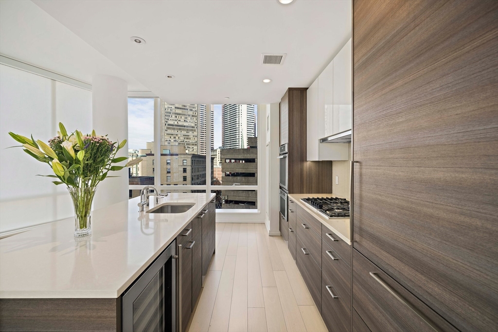 1 Franklin Street, Unit 1004 Boston, MA 02110 - Photo 10 of 40
