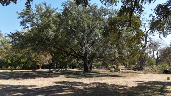 $80,000 | 33 Glen Cove Drive, Seguin, TX 78155