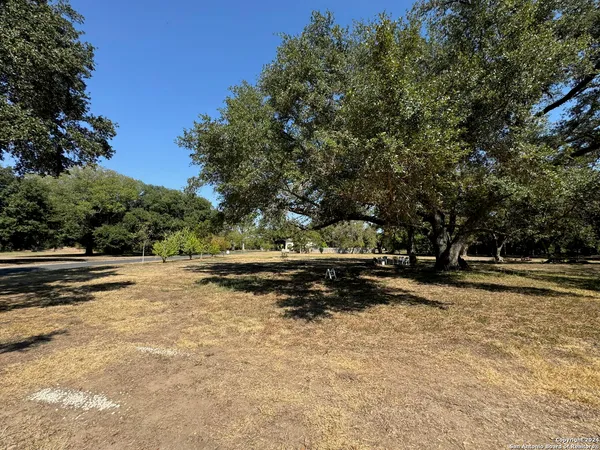 $80,000 | 33 Glen Cove Drive, Seguin, TX 78155
