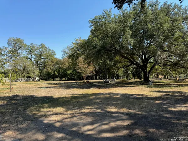 $80,000 | 33 Glen Cove Drive, Seguin, TX 78155