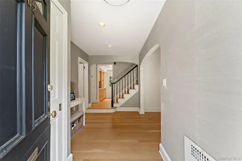 $2,495,000 | 202 Rock Creek Lane, Scarsdale, NY 10583