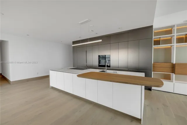 $4,500,000 | 1451 Brickell Avenue, Unit 4403, Miami, FL 33131