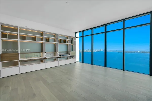 $4,000,000 | 1451 Brickell Avenue, Unit 4403, Miami, FL 33131