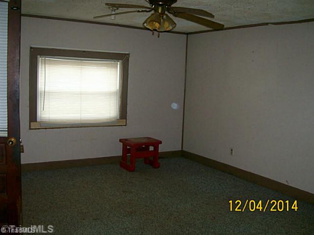 2249 Haystack Road Dobson, NC 27017 - Photo 10 of 16 Living Room.