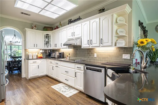 $489,500 | 507 Hackberry Bend, Port Lavaca, TX 77979