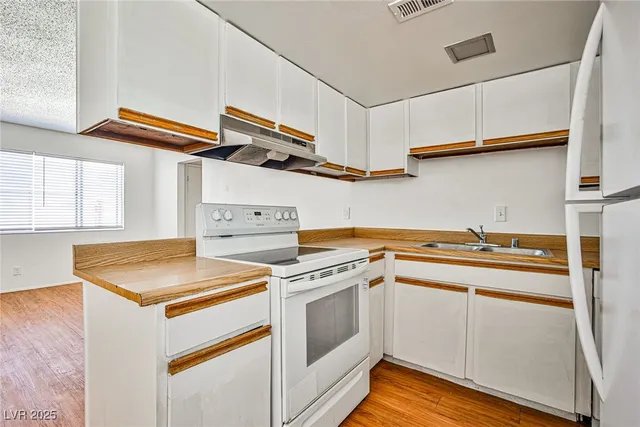 $1,100 | 5816 Bromley Avenue, Unit 6, Las Vegas, NV 89107