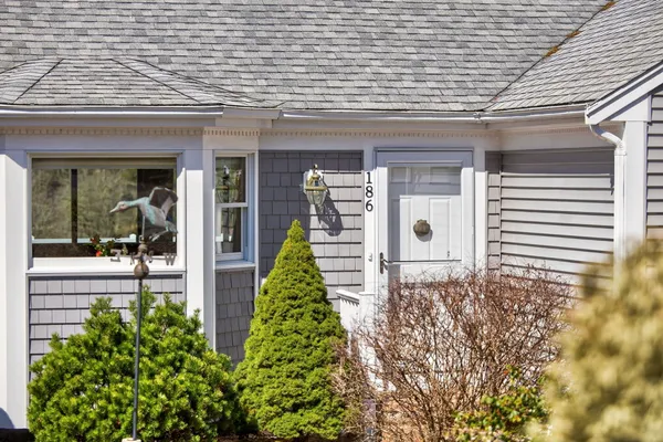 $999,000 | 186 Canoe Pond Drive, Brewster, MA 02631