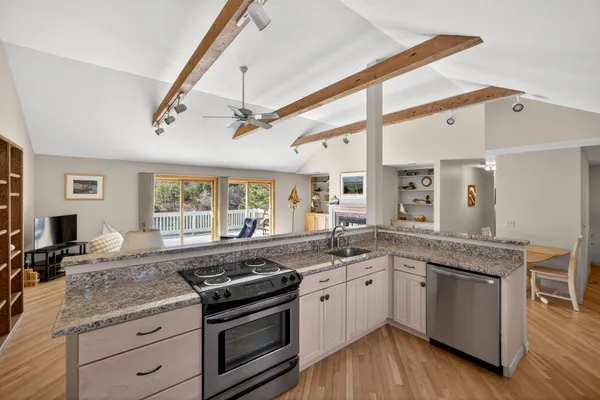 $999,000 | 186 Canoe Pond Drive, Brewster, MA 02631