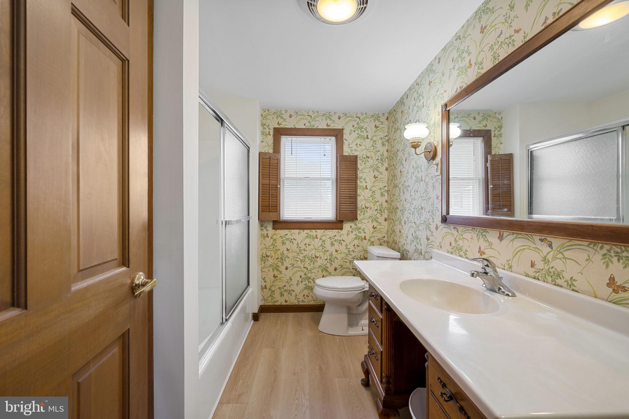 1912 Old New Windsor Road New Windsor, MD 21776 - Photo 11 of 36 Primary bathroom