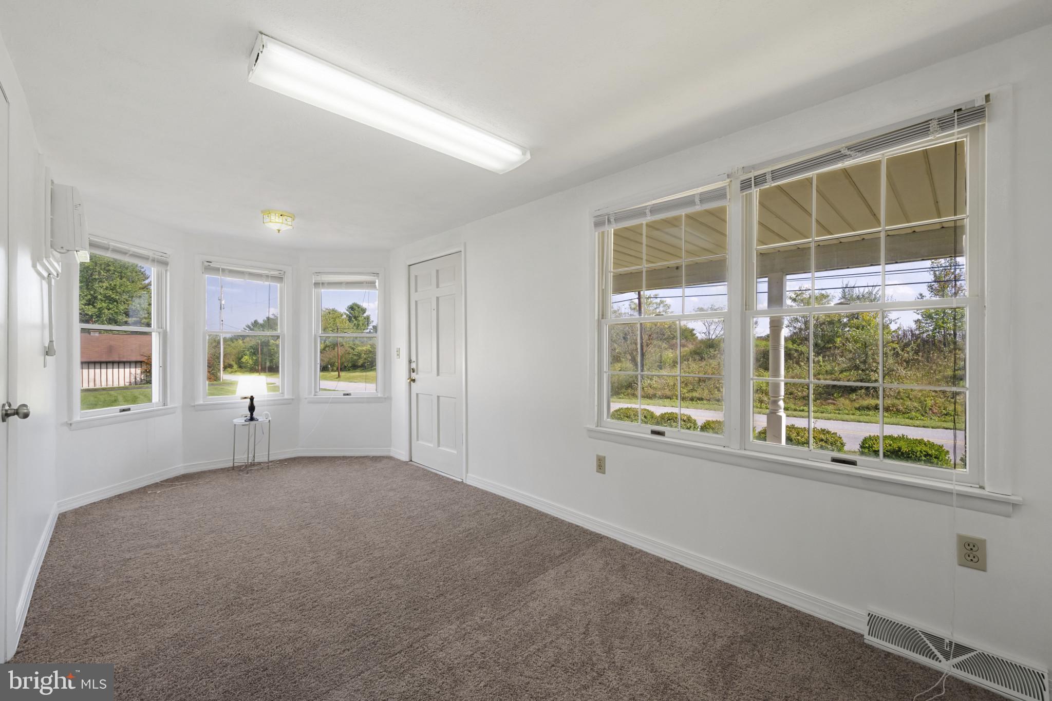 1912 Old New Windsor Road New Windsor, MD 21776 - Photo 14 of 36 1st floor bedroom