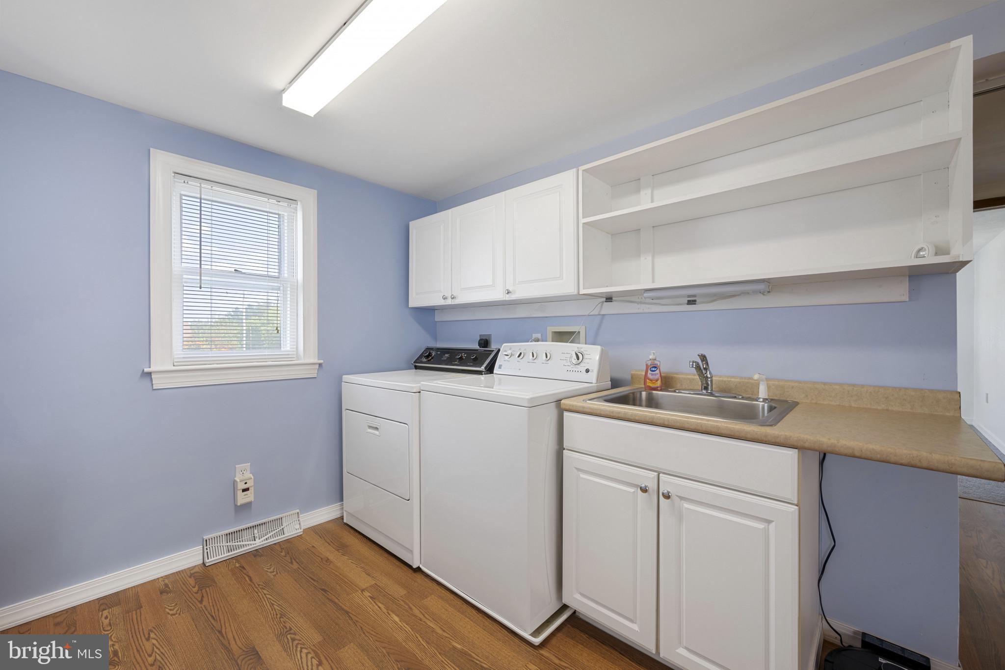 1912 Old New Windsor Road New Windsor, MD 21776 - Photo 9 of 36 Laundry room