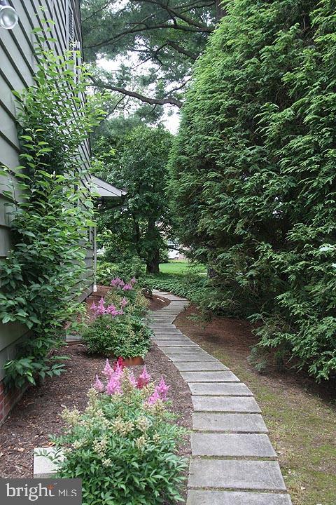 1410 Clayton Road Lancaster, PA 17603 - Photo 5 of 25 Gallery Image 5