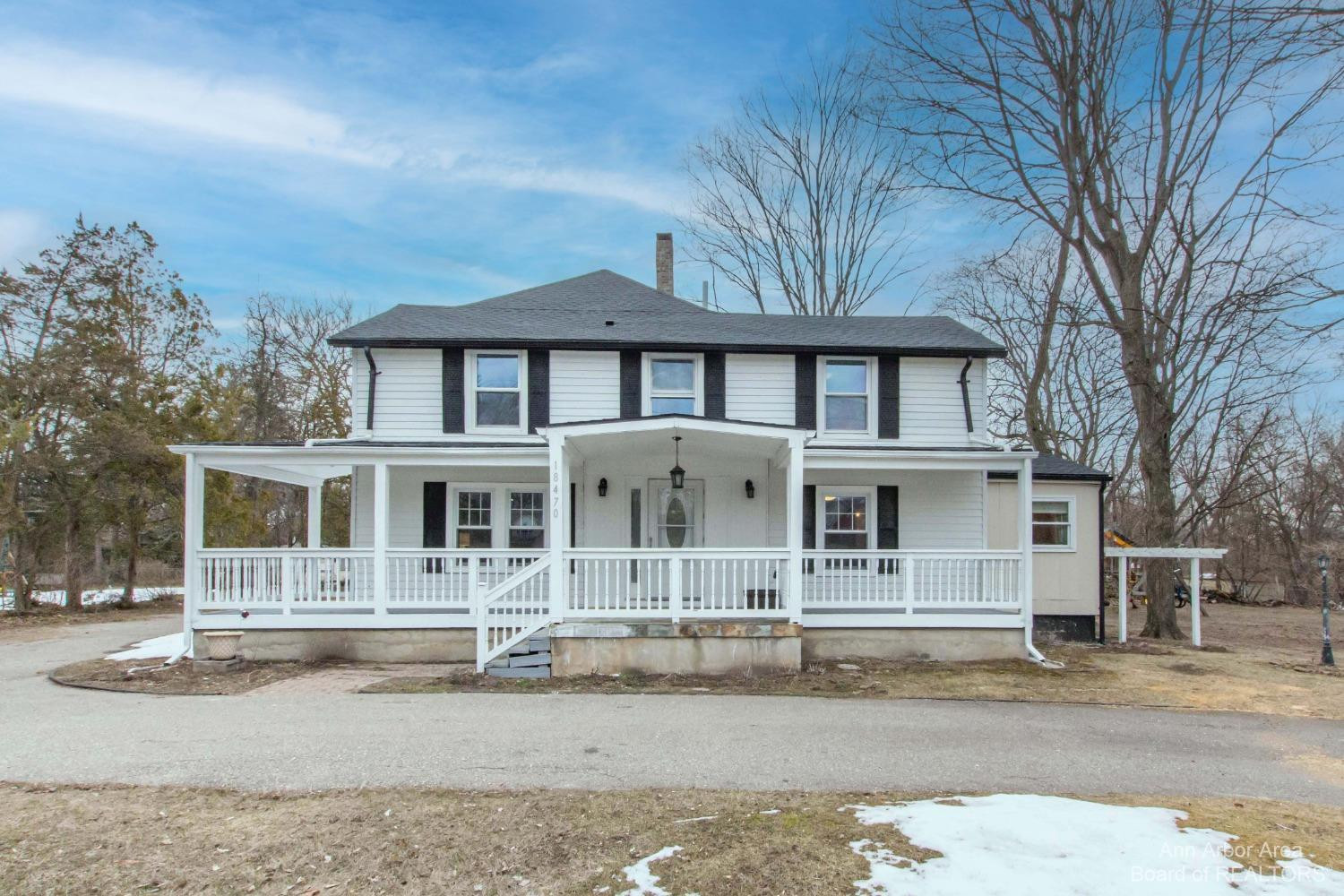 18470 Merriman Road Livonia, MI 48152 - Photo 1 of 53 01 outdoor 1