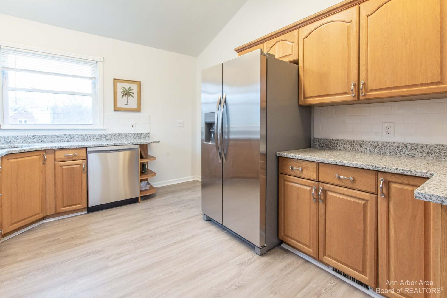 18470 Merriman Road Livonia, MI 48152 - Photo 15 of 53 04 Kitchen 3