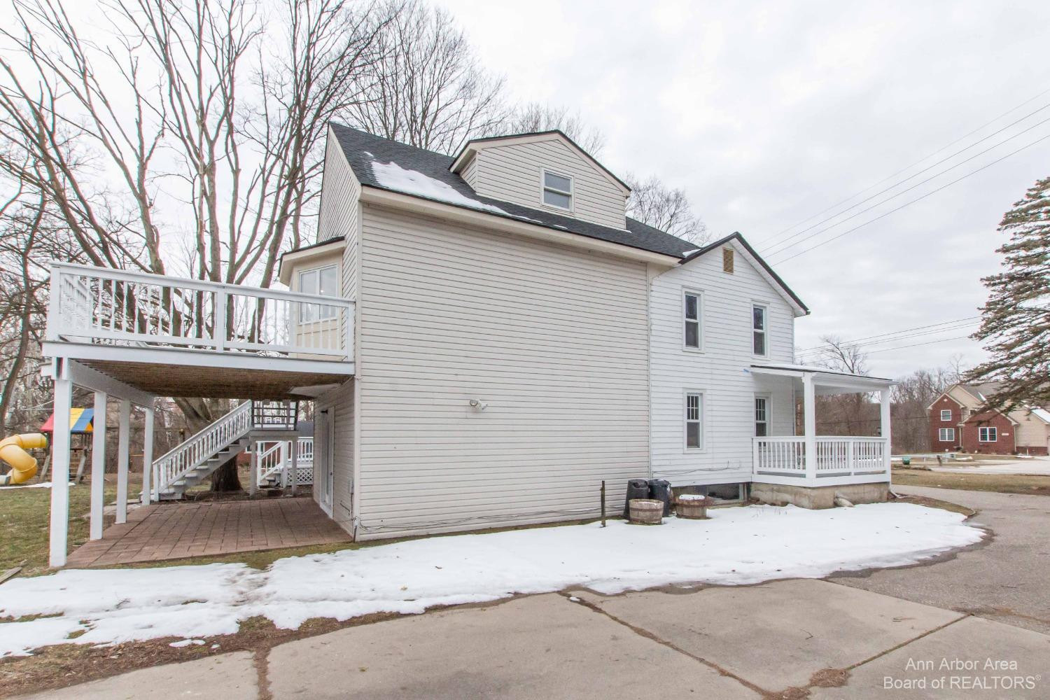 18470 Merriman Road Livonia, MI 48152 - Photo 43 of 53 13 Backyard 3