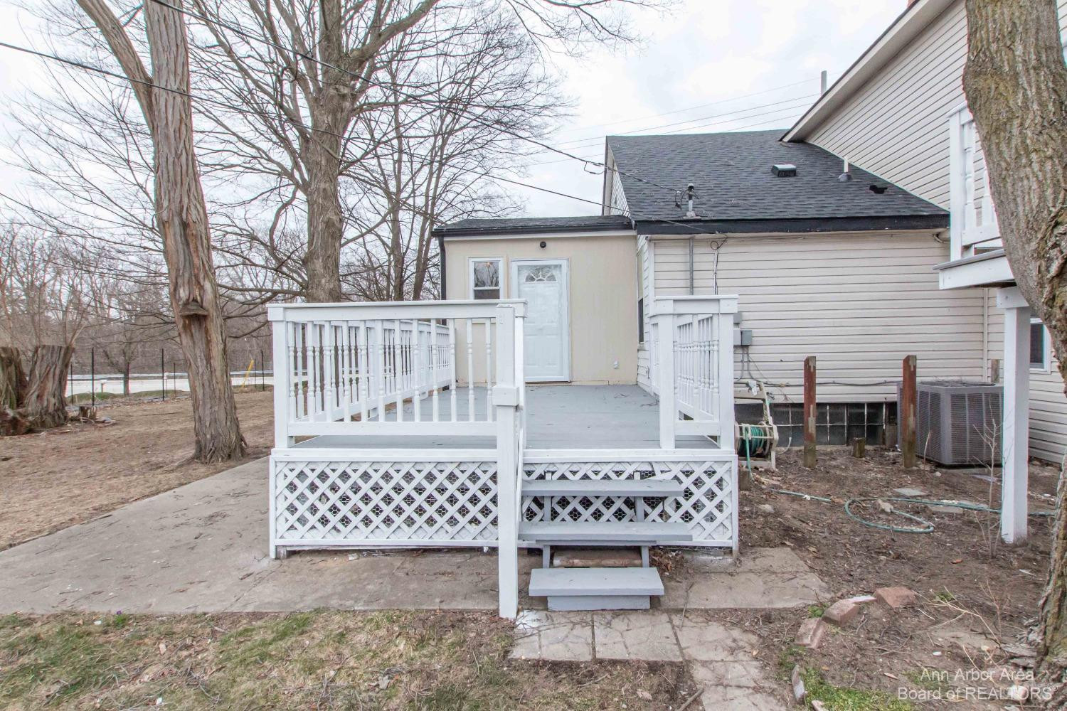 18470 Merriman Road Livonia, MI 48152 - Photo 45 of 53 13 Backyard 5