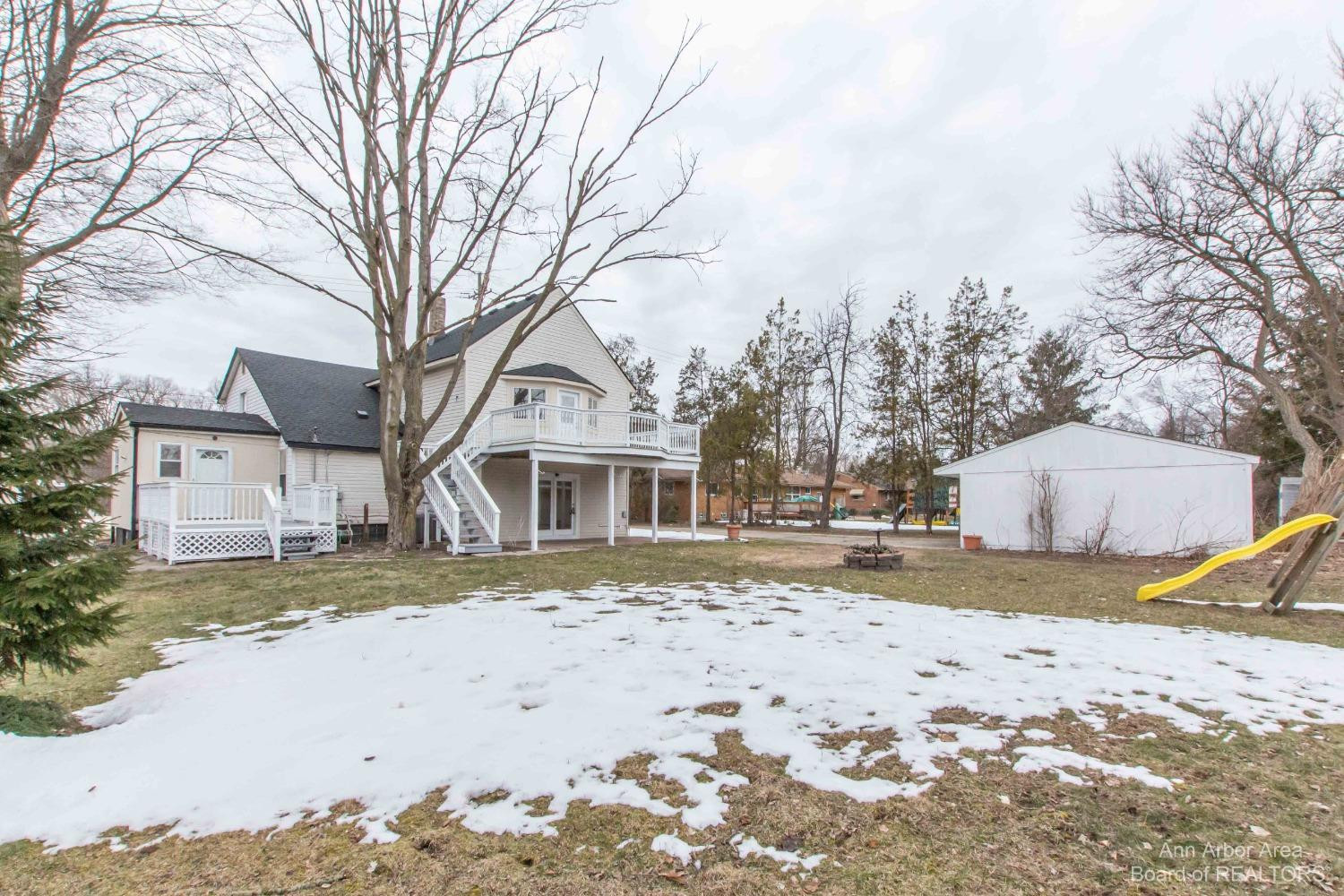 18470 Merriman Road Livonia, MI 48152 - Photo 47 of 53 13 Backyard 7