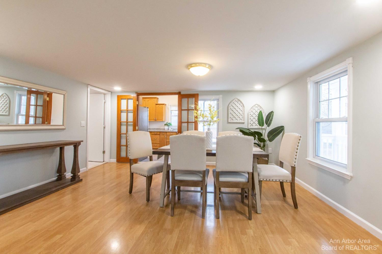 18470 Merriman Road Livonia, MI 48152 - Photo 9 of 53 03 Dinning room 1