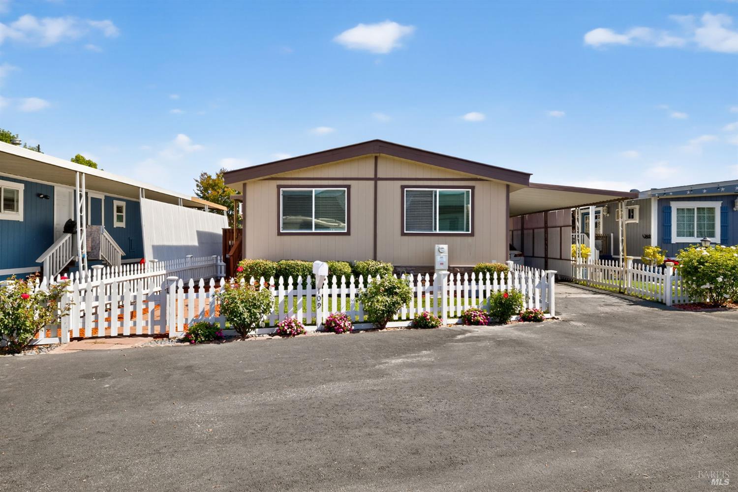 109 Pear Lane, Unit 109 Santa Rosa, CA 95407 - Photo 25 of 27 a front view of a house having yard