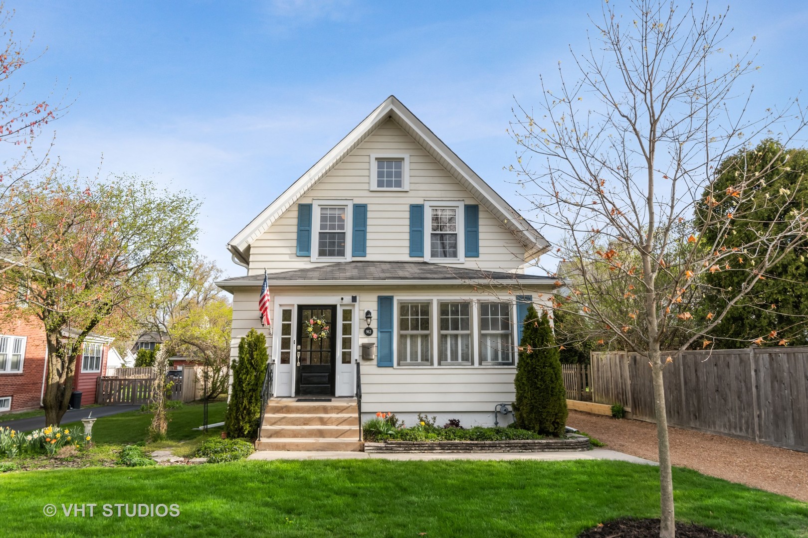 963 Willow Road Winnetka, IL 60093 - Photo 2 of 25