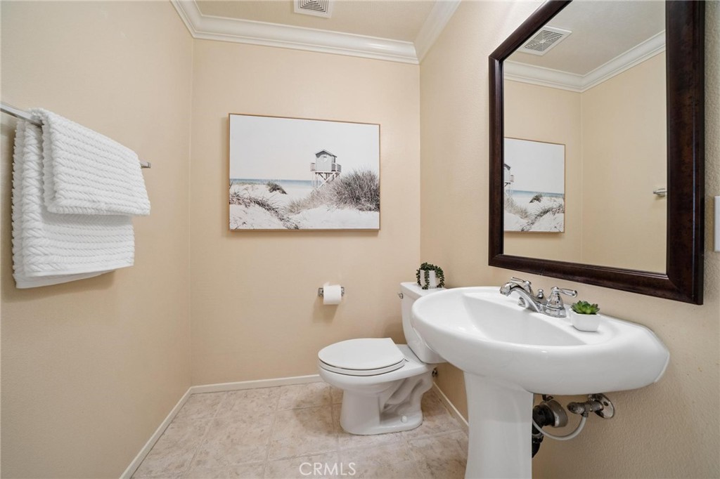 25716 Hood Way Stevenson Ranch, CA 91381 - Photo 24 of 66 Gallery Image 24