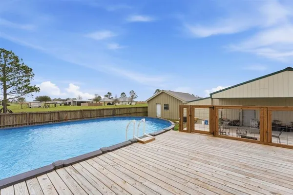 $542,000 | 17420 Kyle Road, Welsh, LA 70591