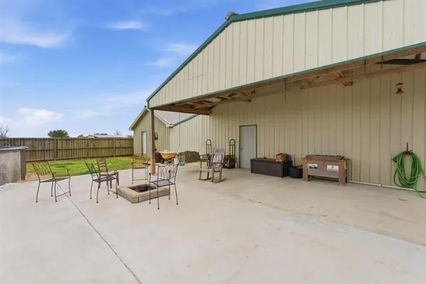 $542,000 | 17420 Kyle Road, Welsh, LA 70591