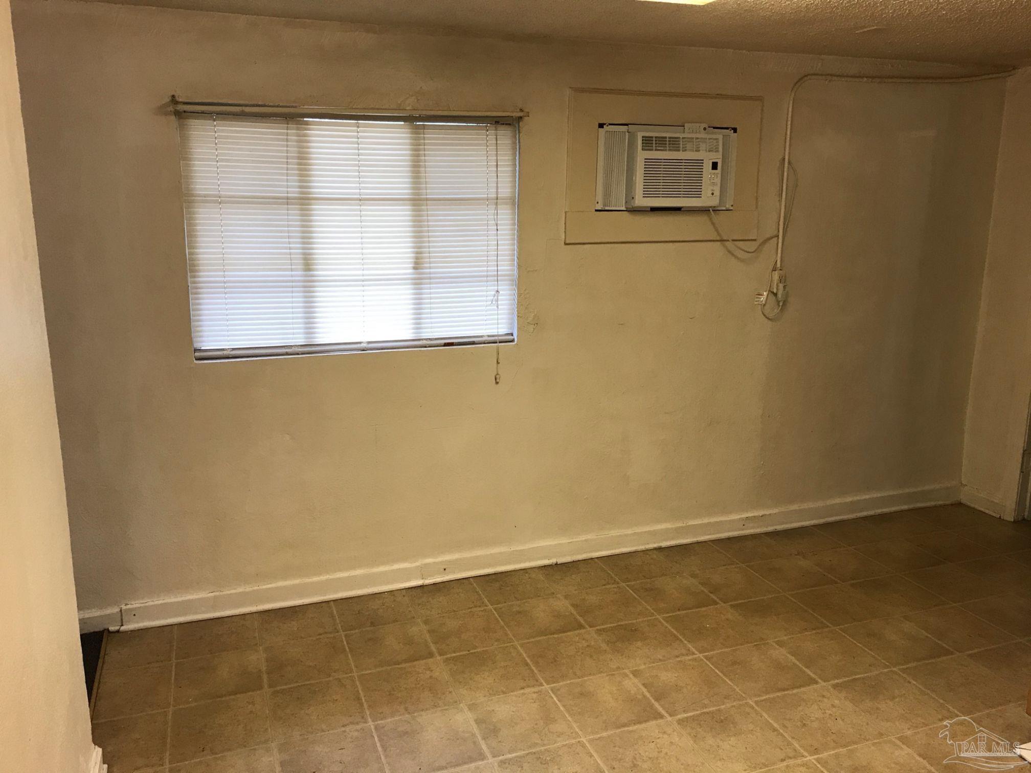 214 Brown Road, Unit 2 Pensacola, FL 32507 - Photo 33 of 40