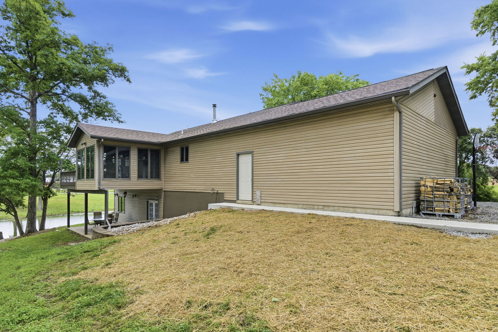 19485 Perry Road Pittsburg, IL 62974 - Photo 26 of 47