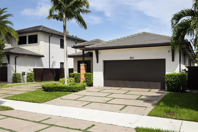 $1,079,000 | 8811 Northwest 154th Terrace, Miami Lakes, FL 33018