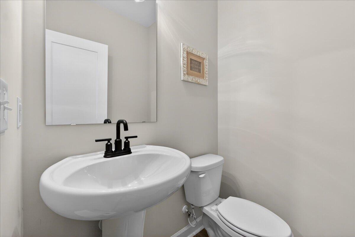 447 Navona Drive Summerville, SC 29486 - Photo 21 of 58 30-Square One Team - DSC08020