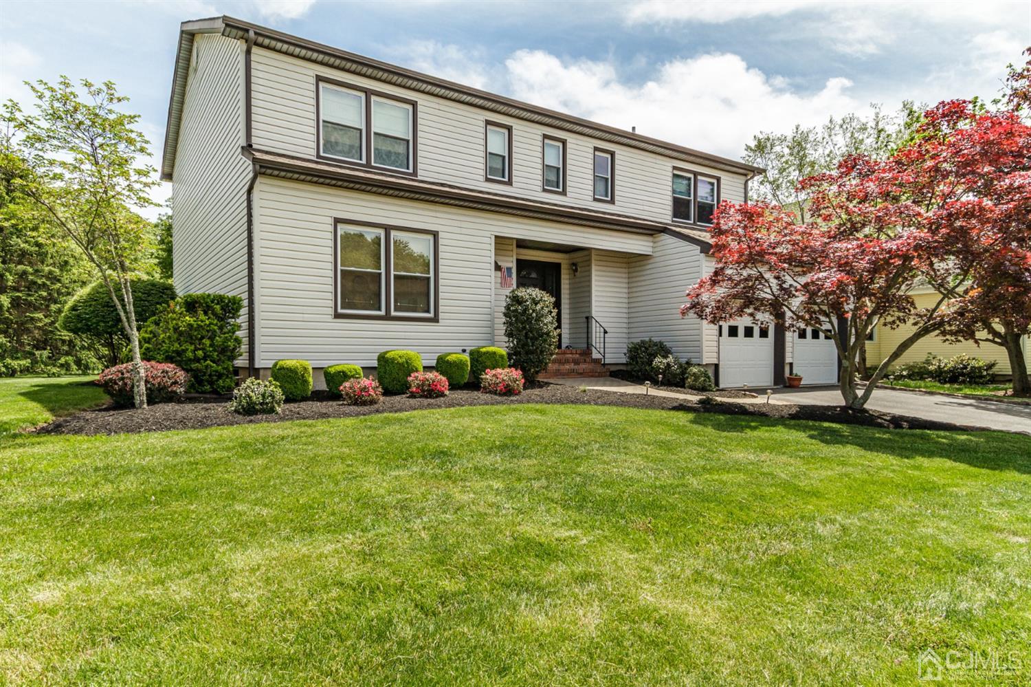 101 Rivendell Road Hillsborough, NJ 08844 - Photo 1 of 35 Gallery Image 1