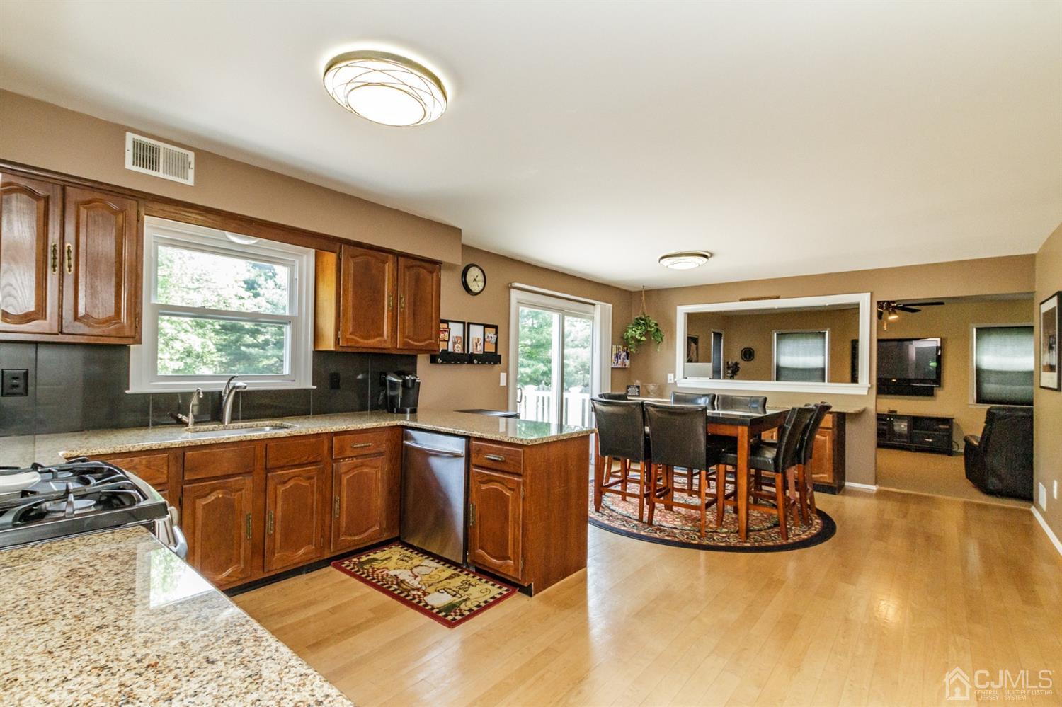 101 Rivendell Road Hillsborough, NJ 08844 - Photo 11 of 35 Gallery Image 11