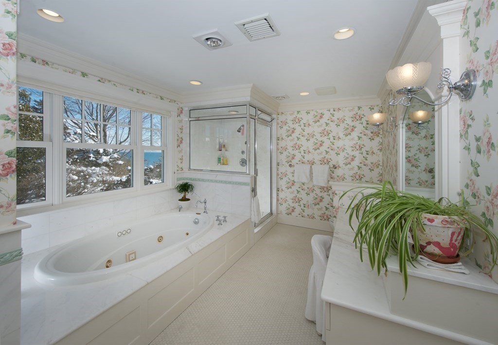 391 Ocean Avenue Marblehead, MA 01945 - Photo 23 of 42