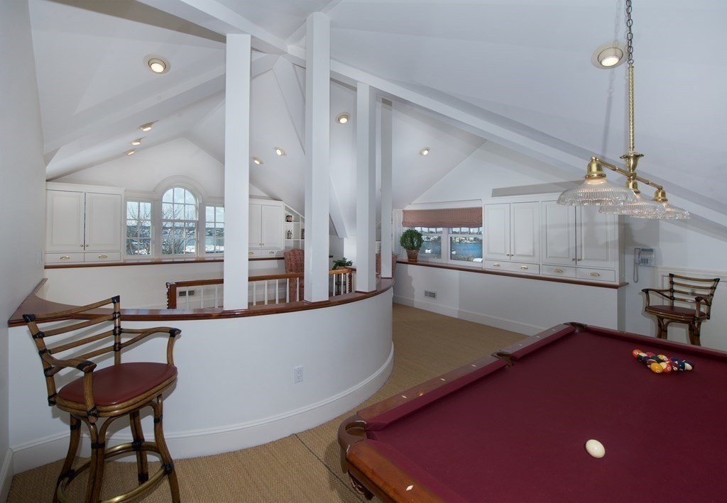 391 Ocean Avenue Marblehead, MA 01945 - Photo 26 of 42