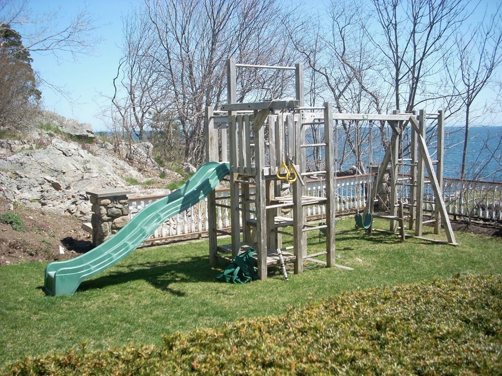 391 Ocean Avenue Marblehead, MA 01945 - Photo 36 of 42