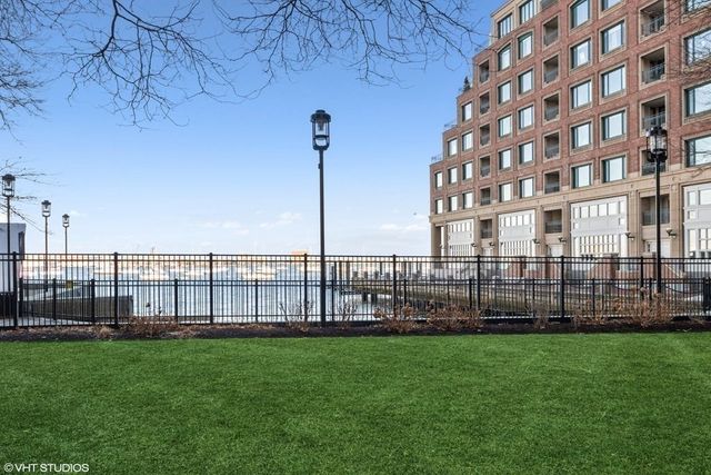 $685,000 | 85 East India Row, Unit 37E, Boston, MA 02110