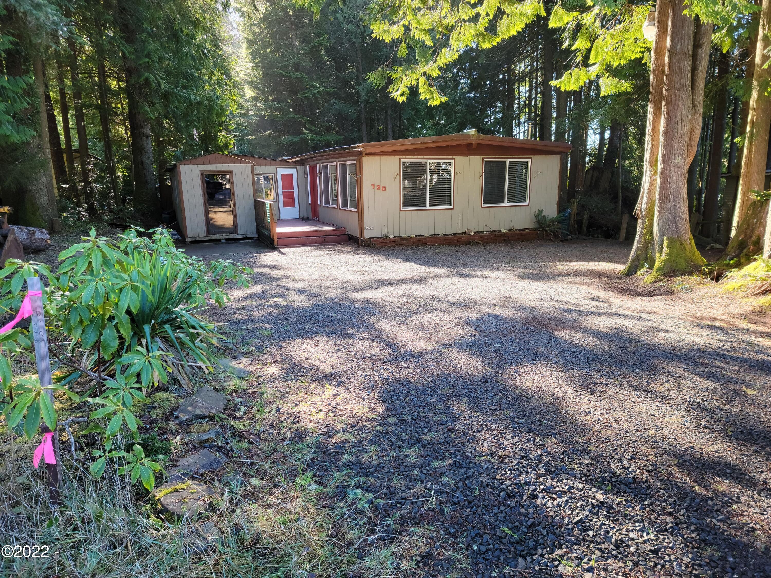 720 Collins Street Depoe Bay, OR 97341 - Photo 1 of 23 Frontage