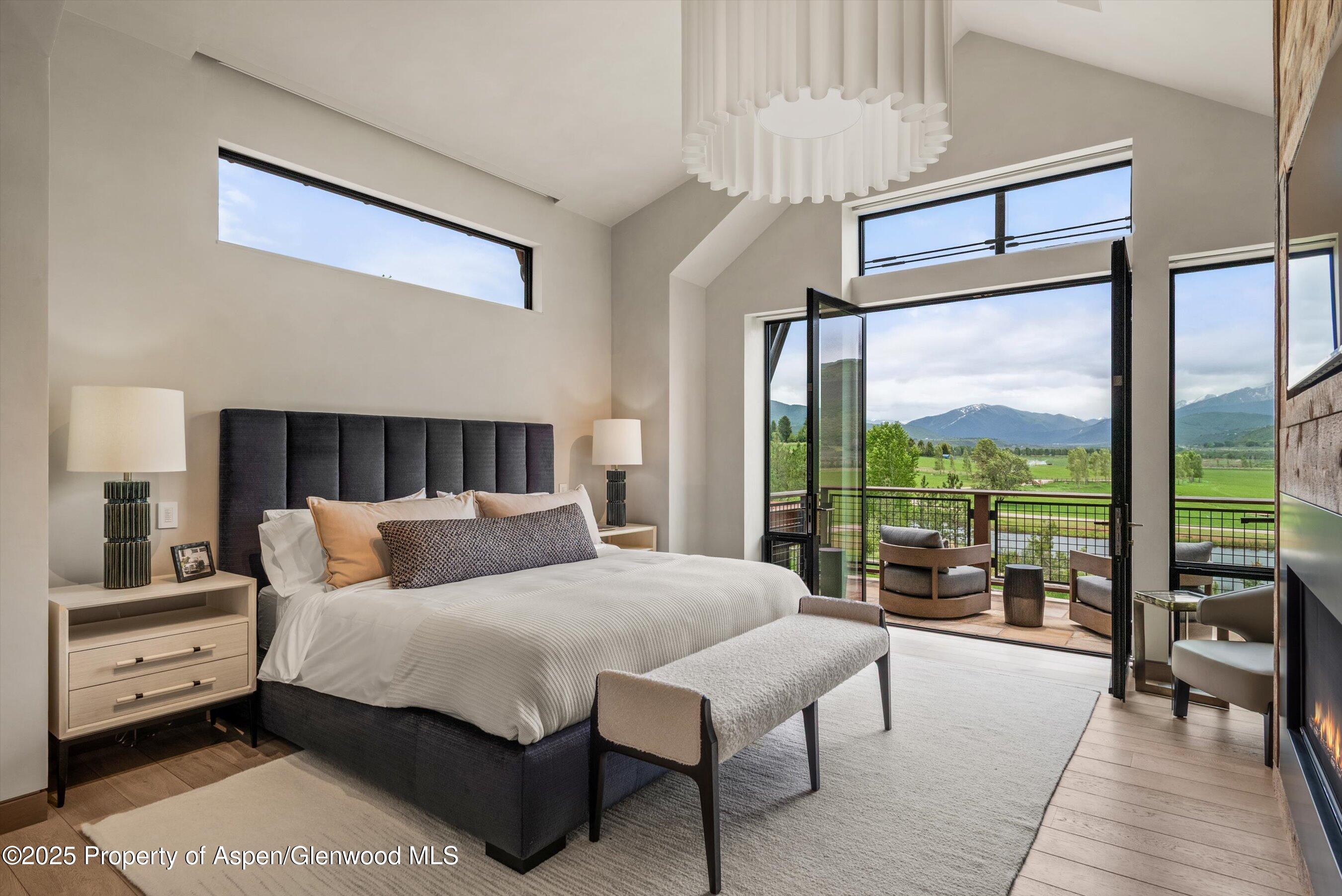 31 Aspen Valley Ranch Road Woody Creek, CO 81656 - Photo 34 of 63 Guest Bed