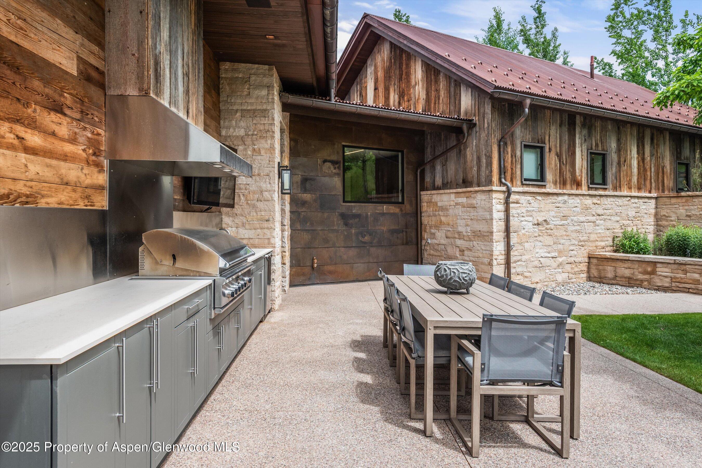 31 Aspen Valley Ranch Road Woody Creek, CO 81656 - Photo 45 of 63 Oudoor Dining