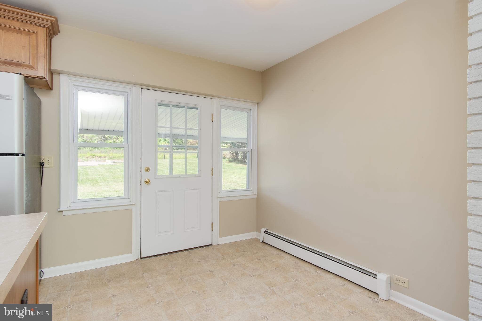 13516 Blairs Valley Road Clear Spring, MD 21722 - Photo 7 of 32 Breakfast Room