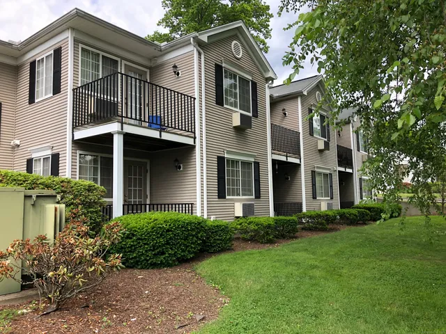 $2,250 | 50 Myano Lane, Unit 11, Stamford, CT 06902
