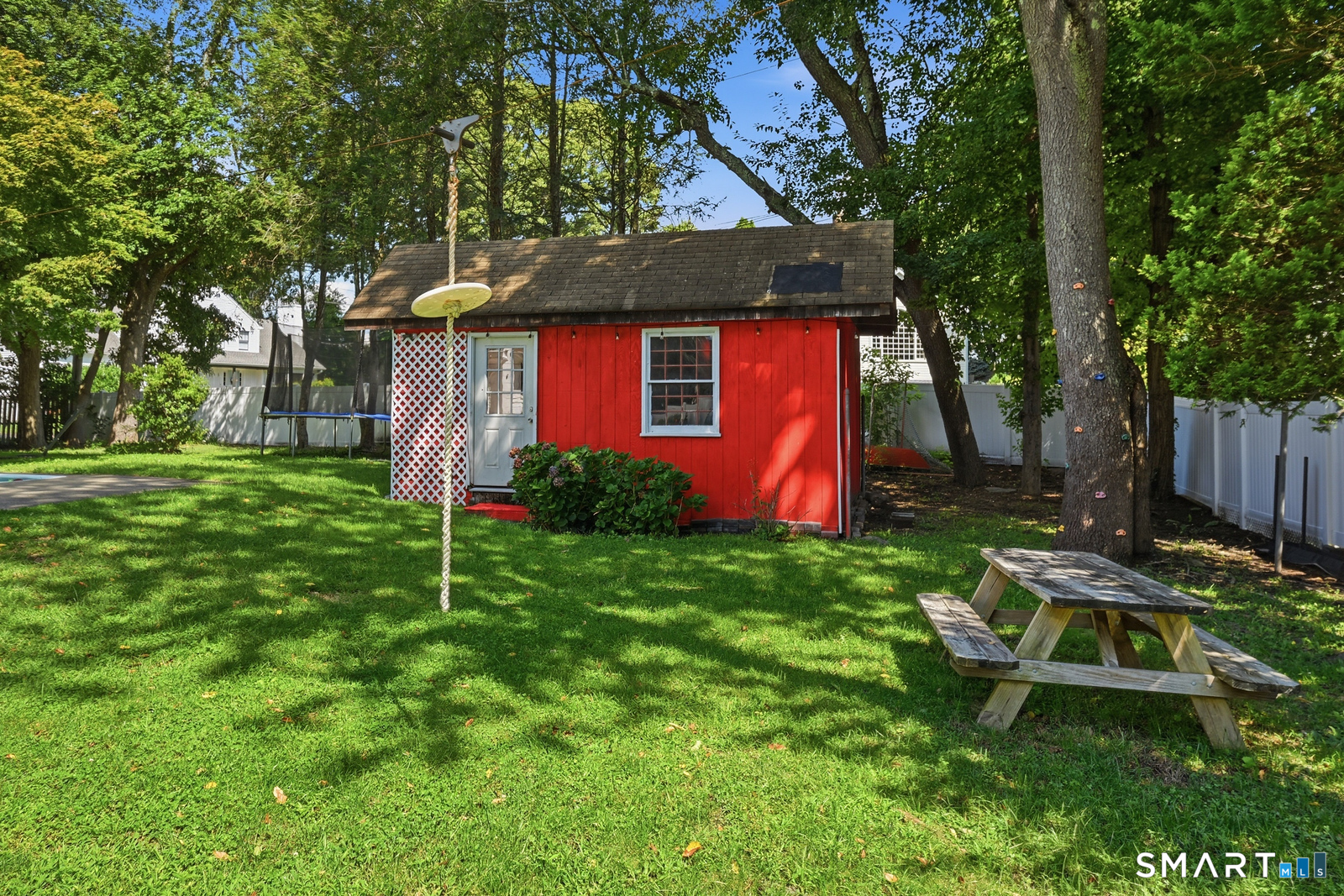 2196 North Benson Road Fairfield, CT 06824 - Photo 9 of 39 Gallery Image 9