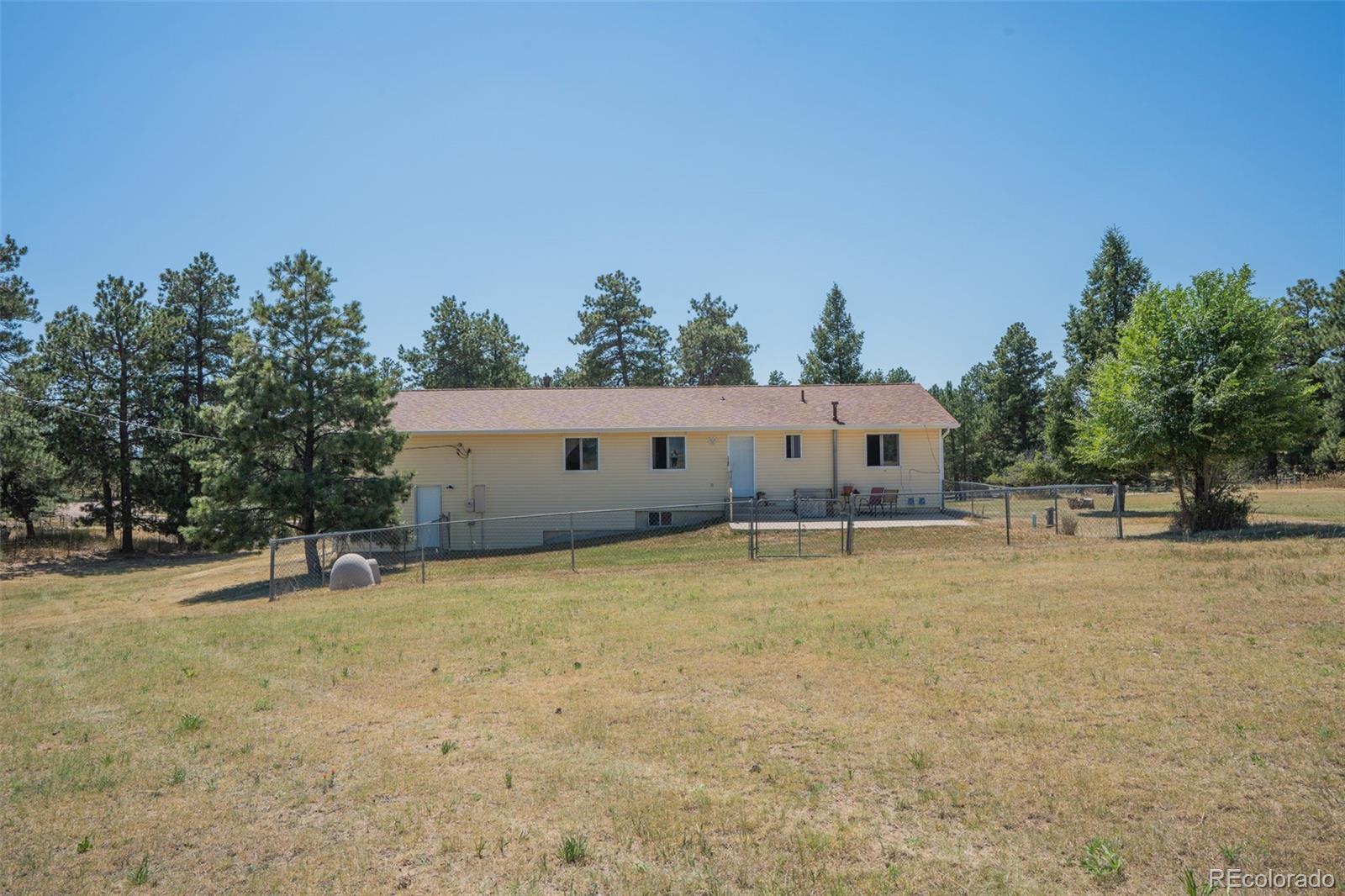 1647 Buttercup Road Elizabeth, CO 80107 - Photo 4 of 32 Gallery Image 4
