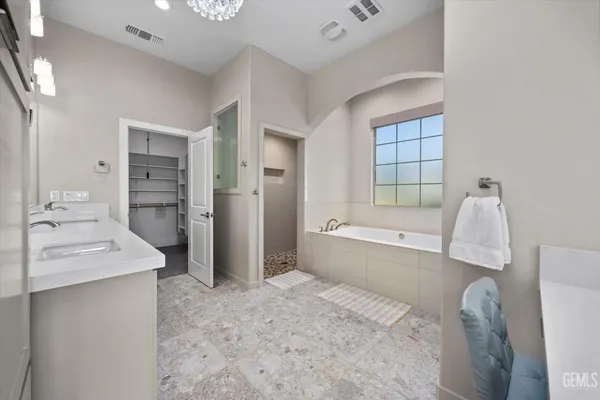 $469,000 | Undisclosed Address, Bakersfield, CA 93306