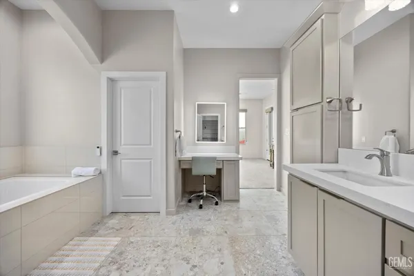 $469,000 | Undisclosed Address, Bakersfield, CA 93306